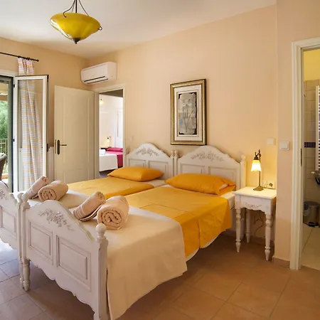 ヴィラ Stamoulis *