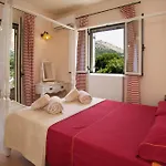 Stamoulis Villa *